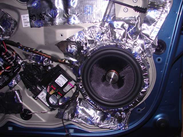 Škoda Octavia II - vytlumení dveří, repro 